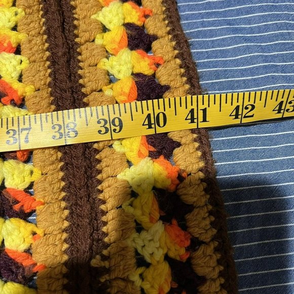 Vtg Shabby Chic Scallop Ends Knit Crochet Granny Blanket Afghan Throw 68” X 41” - Picture 5 of 6